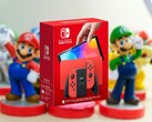 Nintendo lanzó la Switch OLED en octubre de 2021. (Fuente de la imagen: Nintendo, Ryan Quintel en Unsplash, editado)