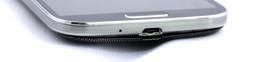 Base: puerto micro USB 2.0